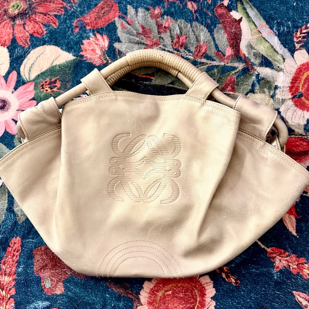 Loewe Cream Leather Shoulder Bag